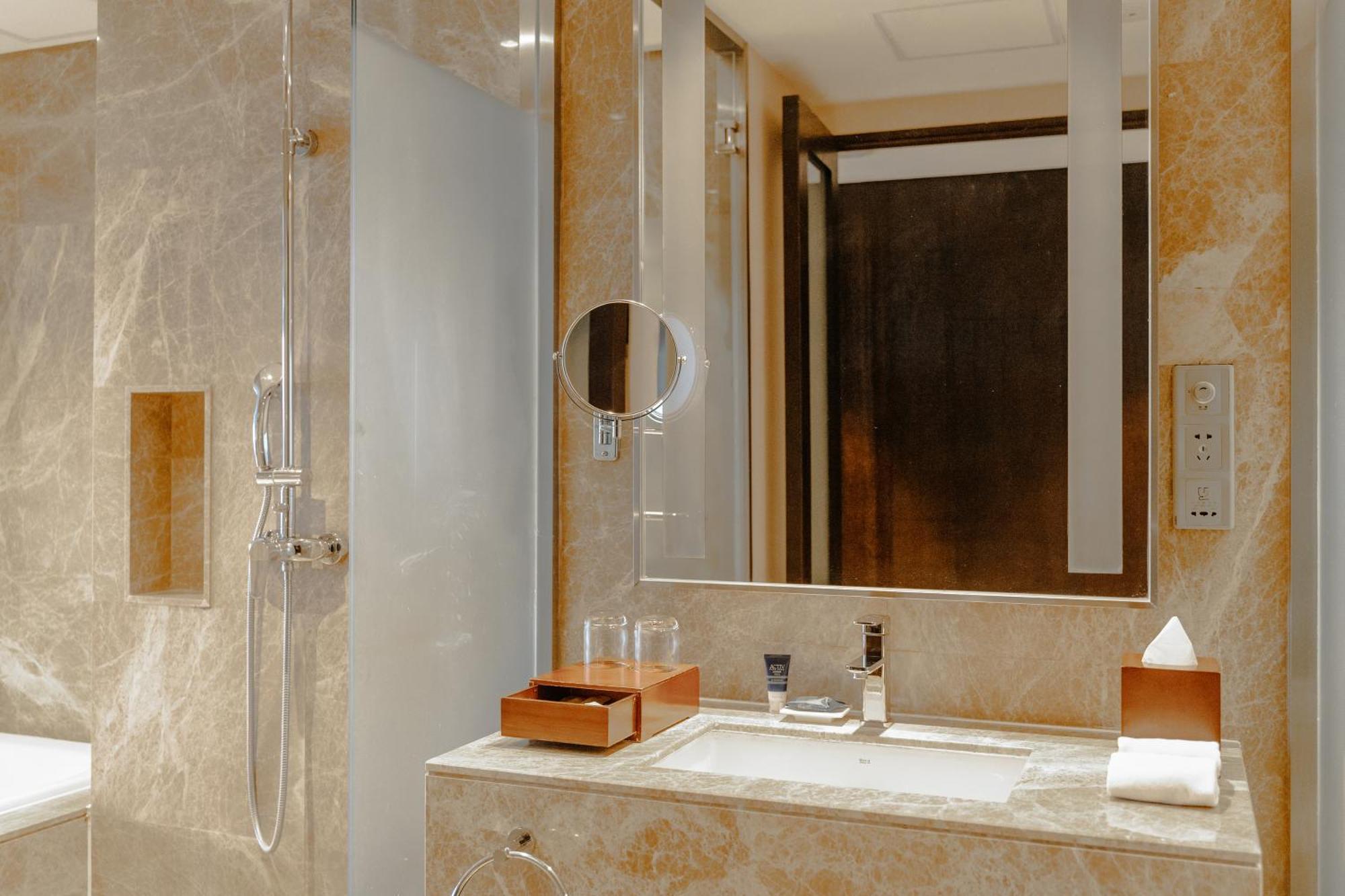 Four Points By Sheraton Qingdao, West Coast Zewnętrze zdjęcie