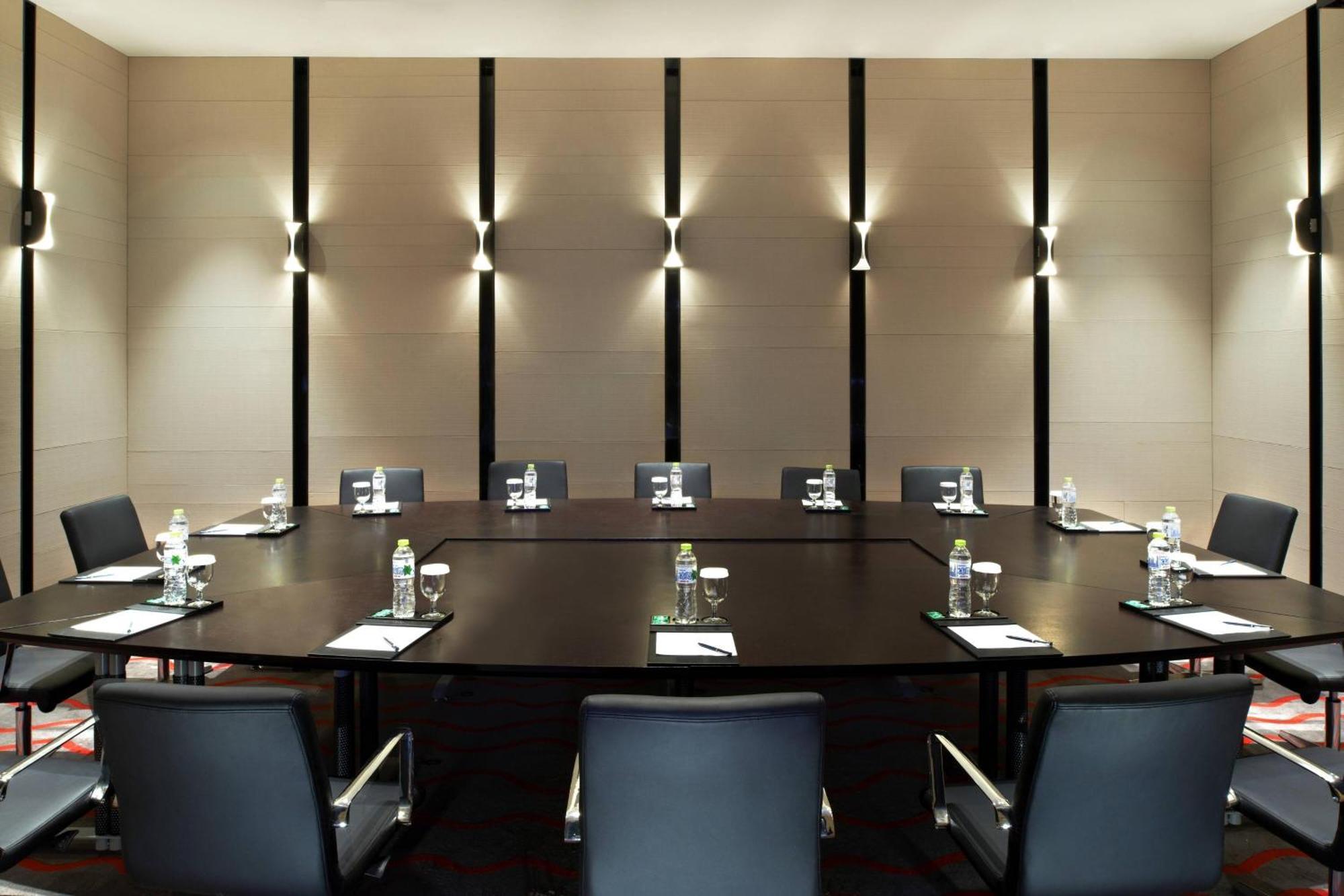 Four Points By Sheraton Qingdao, West Coast Zewnętrze zdjęcie