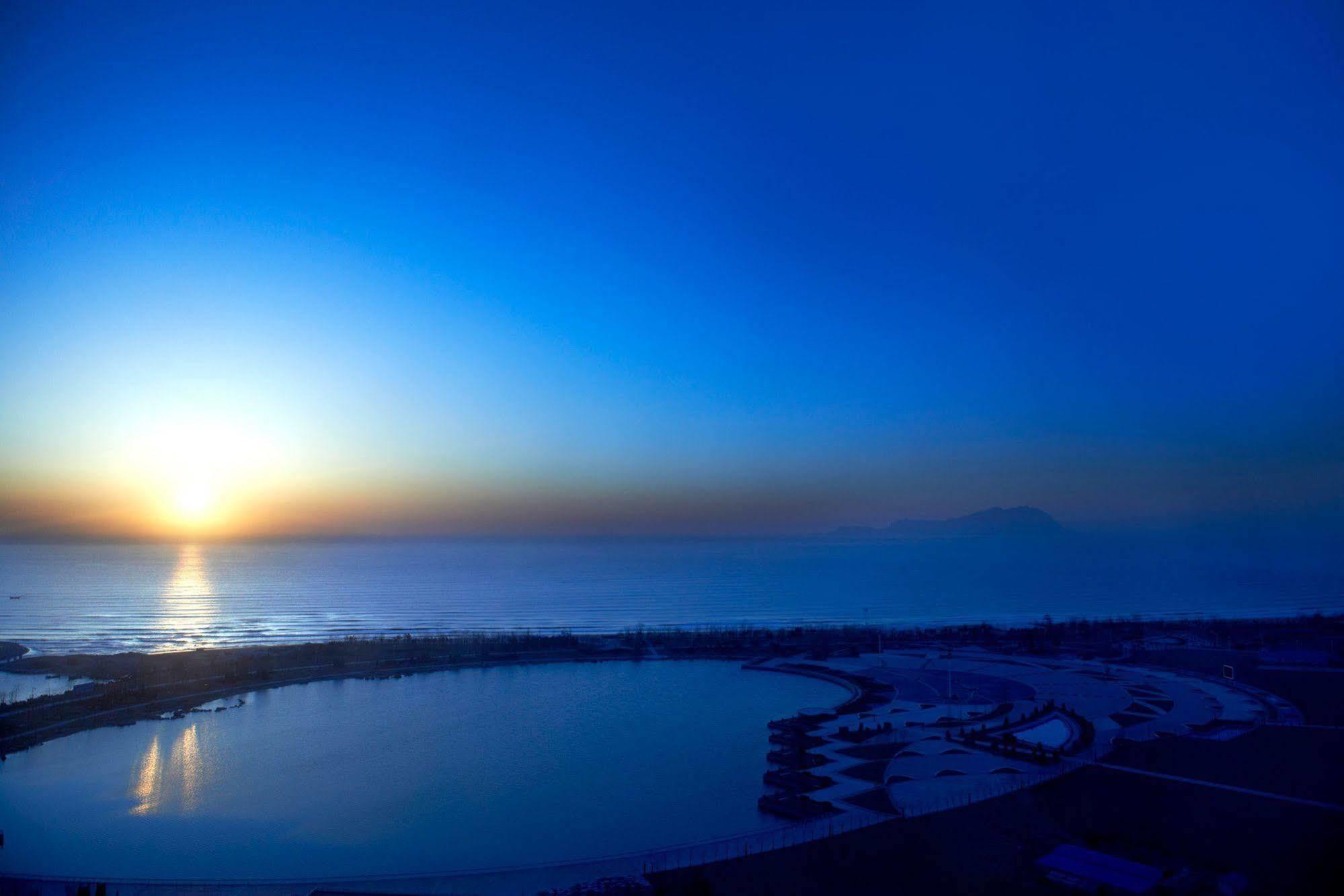 Four Points By Sheraton Qingdao, West Coast Zewnętrze zdjęcie